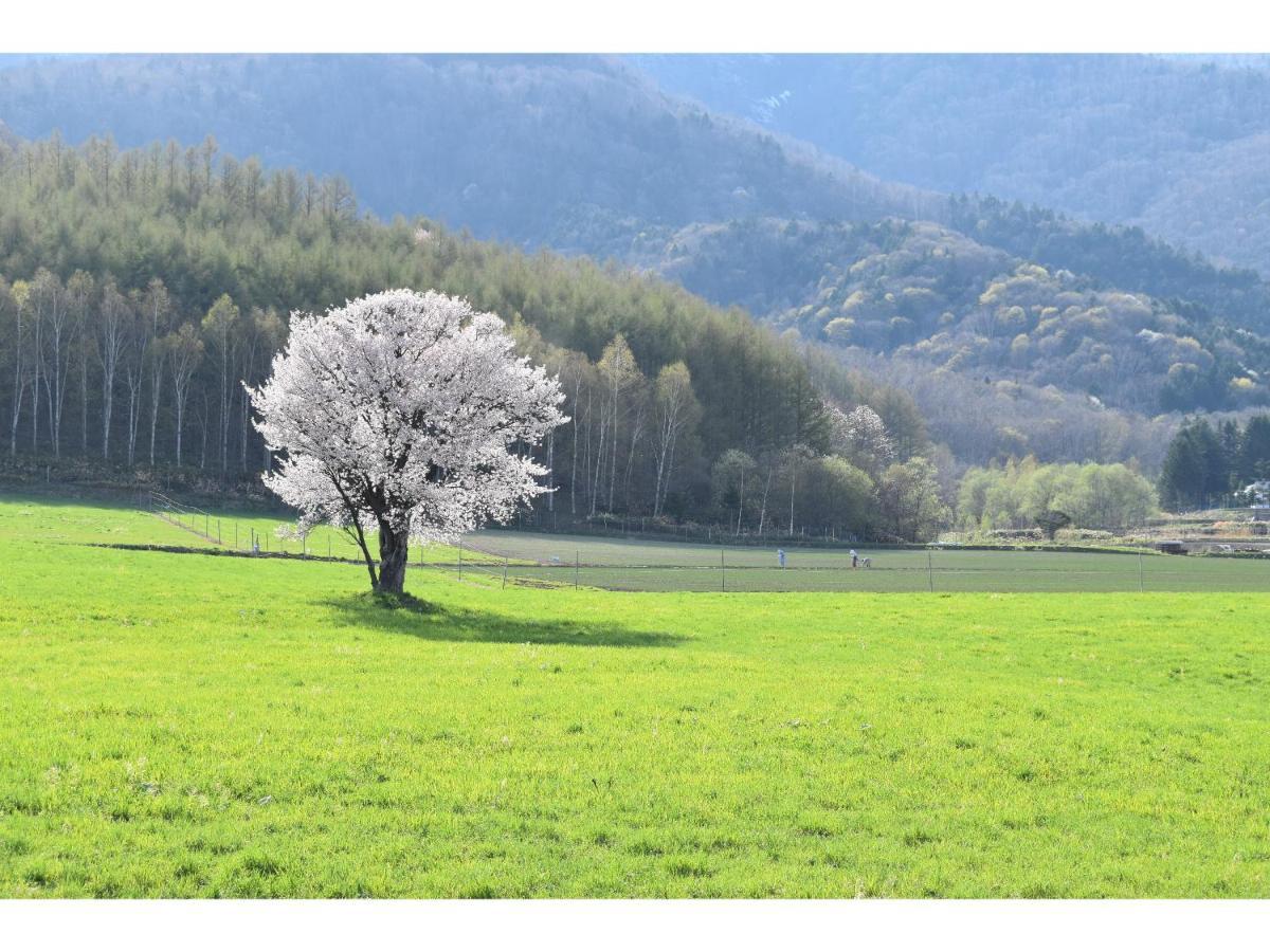 Hotel Hanafuji Inn Nakafurano Zewnętrze zdjęcie