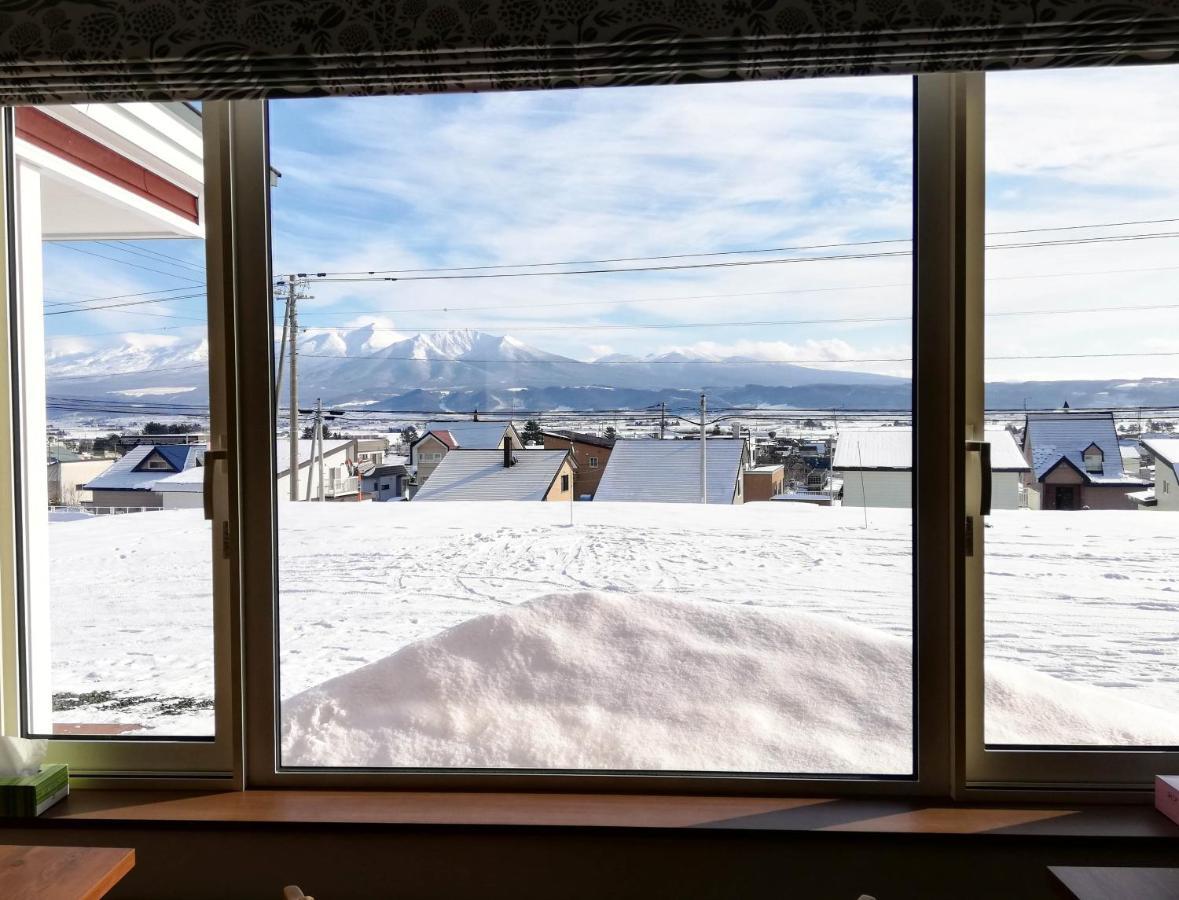 Hotel Hanafuji Inn NakaNakafurano Zewnętrze zdjęcie